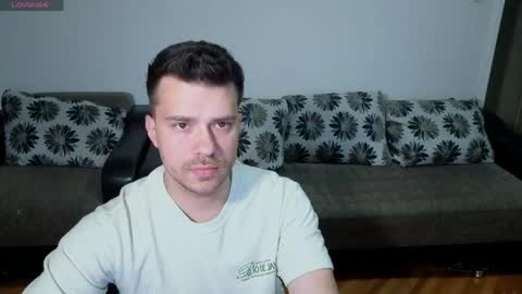 Johnny online show from May 3, 6:47 pm