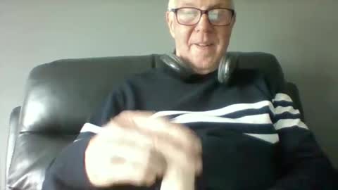 johnybegood6969 online show from May 3, 12:44 pm
