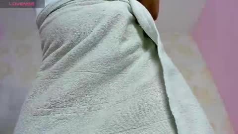 J O L I E  online show from March 21, 3:23 am