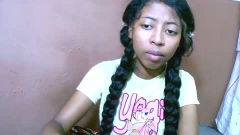 joliekah27 online show from March 6, 1:46 pm