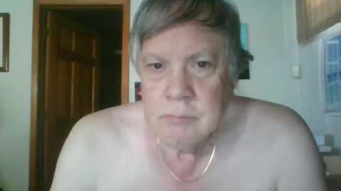 jonanbnj online show from June 30, 12:26 pm