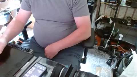 joncpics online show from September 14, 7:26 pm