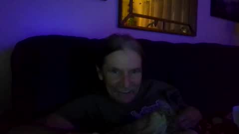 Jonelvis123456 online show from December 3, 10:49 am