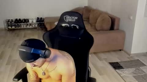 jonnyporn1 online show from December 21, 7:26 am