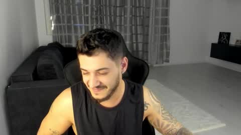 jonnyporn1 online show from February 6, 10:12 pm