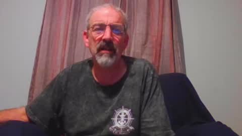 Snapshot of jony_five chatting on September 23, 1:32 am Jon online show from September 23, 1:32 am