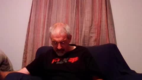 Snapshot of jony_five chatting on October 2, 2:21 am Jon online show from October 2, 2:21 am