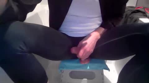 jordie198902 online show from December 20, 9:11 pm