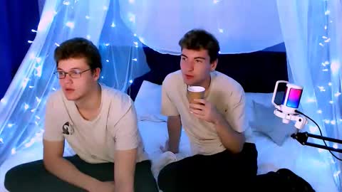 joseph_bear_ online show from September 20, 11:08 pm