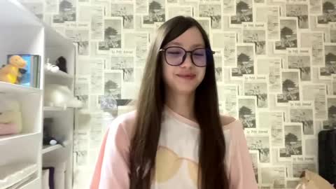 Jasmine online show from May 12, 3:10 pm