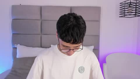 Josh online show from May 15, 4:32 am
