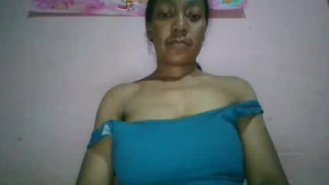 josy918592 online show from April 5, 8:39 pm