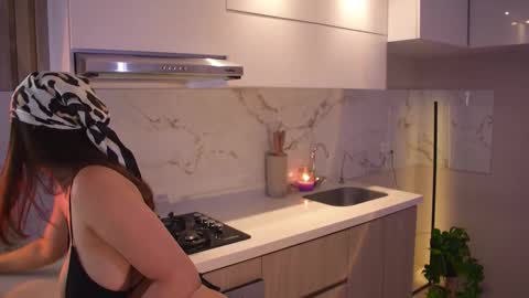 Jov online show from November 11, 8:44 pm