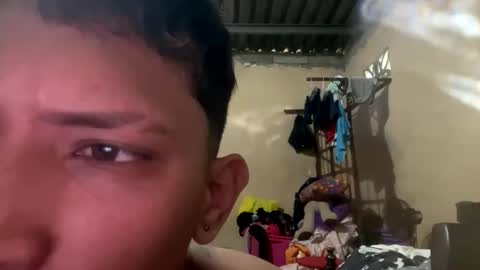 jovenescogiendo online show from April 3, 2:46 pm