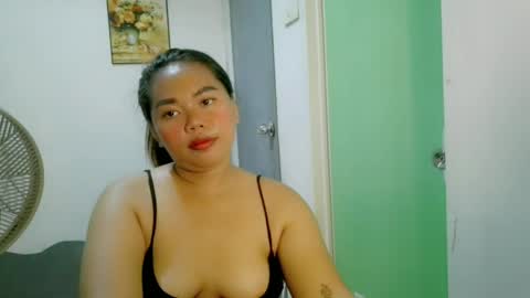 joy9979612 online show from April 9, 6:19 am