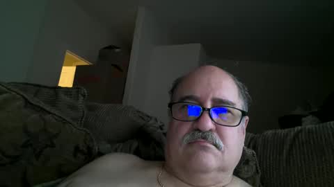 jr8in online show from December 10, 10:58 pm