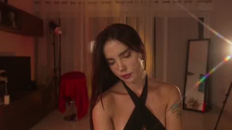 Jennifer Diaz online show from June 24, 9:00 pm
