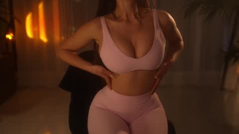 Jennifer Diaz online show from March 3, 10:39 pm