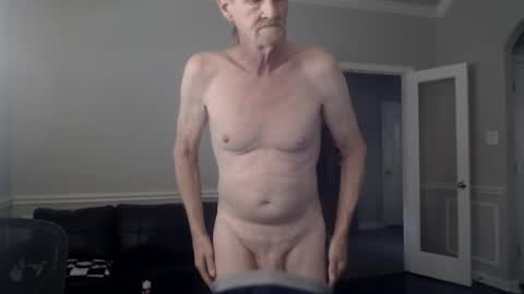 jtull52 online show from December 24, 8:05 pm