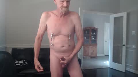 jtull52 online show from December 11, 7:25 pm