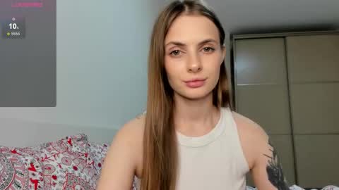 Julia and Julia online show from November 3, 3:35 pm