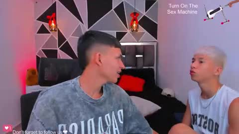 JuanSteven online show from March 19, 4:18 am