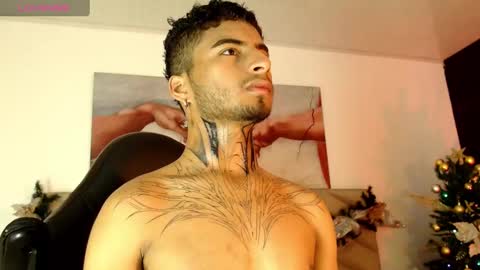 Juan online show from December 8, 11:18 pm