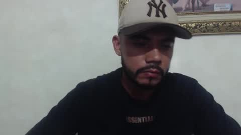 juanfe_style online show from May 1, 9:42 pm