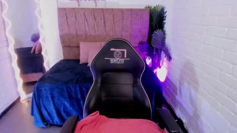 JUANITA online show from October 4, 11:41 am