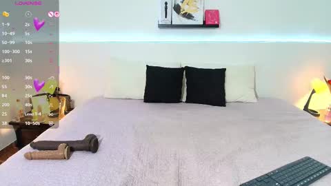 Blue online show from February 25, 5:05 pm