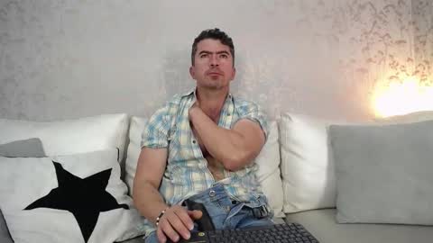 Juan k online show from November 6, 3:04 pm