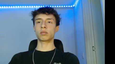 Snapshot of juanmres chatting on October 22, 3:31 am juanmres online show from October 22, 3:31 am