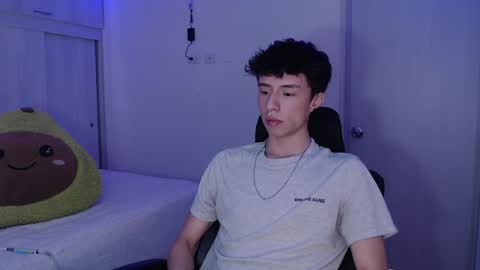 juanmres online show from April 28, 2:21 pm