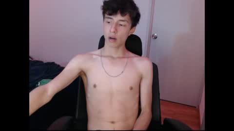 Snapshot of juanmres chatting on October 31, 11:27 pm juanmres online show from October 31, 11:27 pm