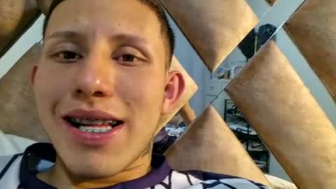 juanpis23112002 online show from August 5, 11:57 pm