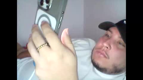 juanse3467890 online show from May 14, 3:05 am