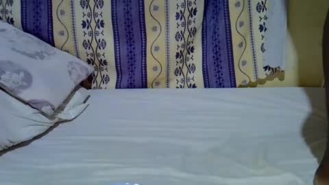 juicy_ass10 online show from July 17, 12:51 pm