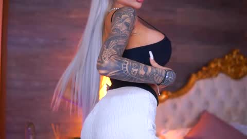 Jessye online show from April 10, 8:02 pm