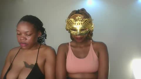 Juicey lovely online show from April 14, 6:33 pm