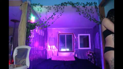 juicyjayxxx69 online show from March 2, 5:08 am