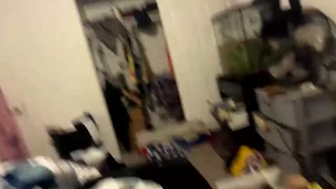 Snapshot of juicyyxx3 chatting on December 27, 11:28 am Juiccy online show from December 27, 11:28 am