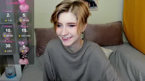 Snapshot of julescrown chatting on January 30, 1:33 am Jules online show from January 30, 1:33 am