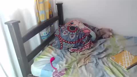 Snapshot of julfigo chatting on February 14, 8:59 pm Julfigo online show from February 14, 8:59 pm