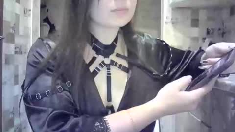 julia69009 online show from December 19, 12:02 am