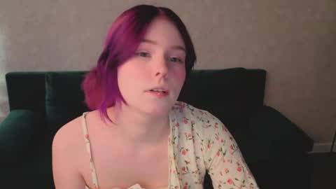 Julia online show from April 4, 1:01 am