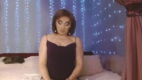Julia online show from July 7, 8:02 pm