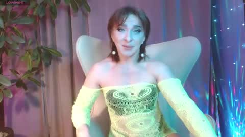 Julia online show from October 26, 11:11 am