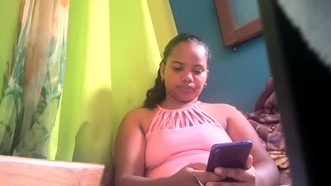 juliah02 online show from February 2, 6:36 am