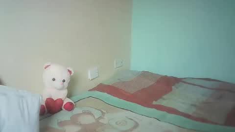 Snapshot of juliamack chatting on December 12, 8:32 pm JuliaMack online show from December 12, 8:32 pm