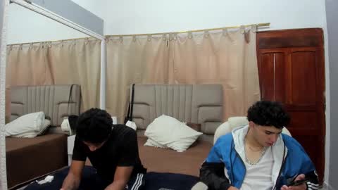 julian billy online show from February 7, 2:37 pm